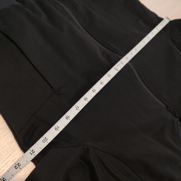 Lululemon Reversible Non Stop Cotton Bomber Jacket Womens Size 8 Black W4BSQS - Picture 15 of 16